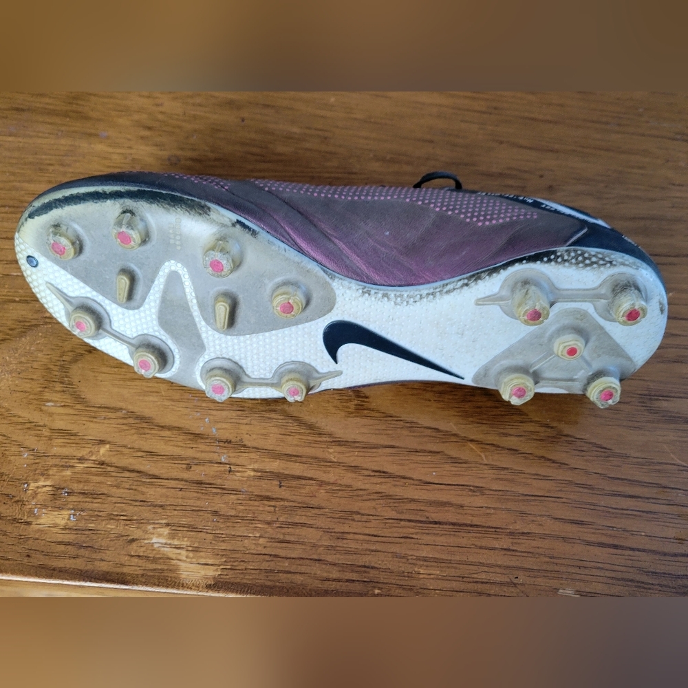 Nike Tiempo Size 10
